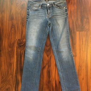 Mossimo Size 6 Distressed Denim Jeans